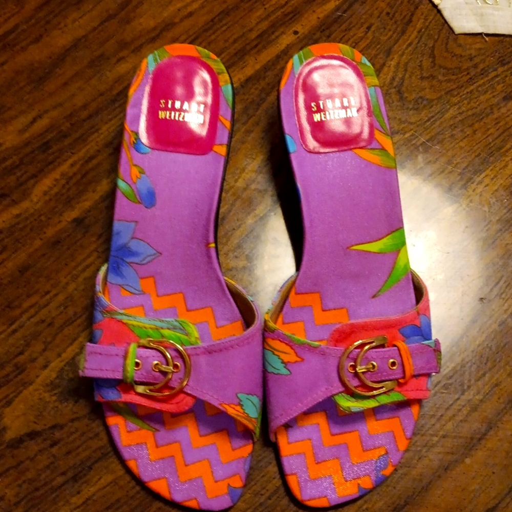 Stuart Weitzman womens slide sandals, Size 10, multicolored with kitten heel.